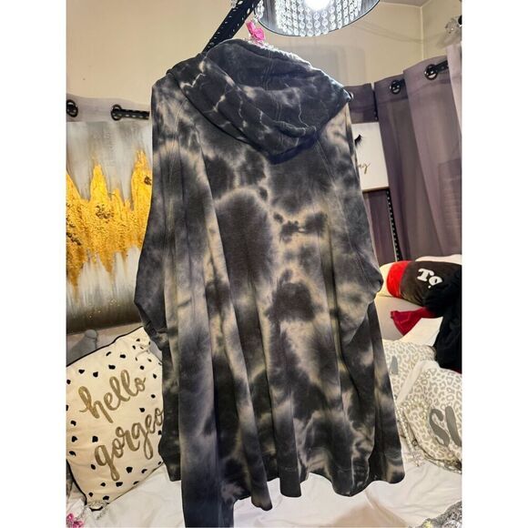 Torrid plus size 6x guns & roses tie die marbled rock band hooded sweatshirt - Picture 7 of 9